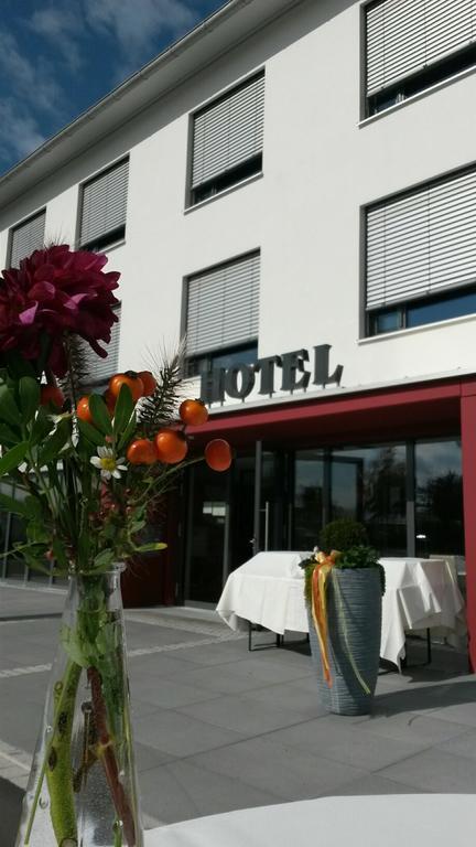 Alpenflair Hotel Buchloe Εξωτερικό φωτογραφία
