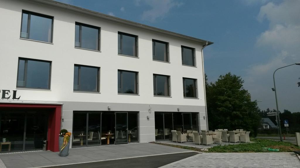 Alpenflair Hotel Buchloe Εξωτερικό φωτογραφία
